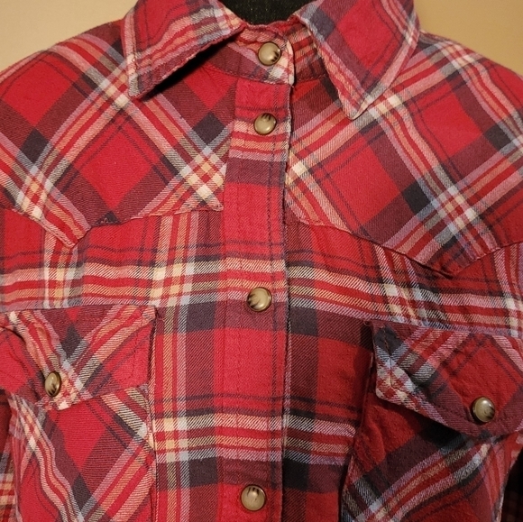 JACHS GIRLFRIEND Red Plaid Shacket, Snap-down, Size Small - Picture 6 of 11